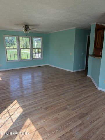 813 Hide A Way Rd, Dandridge, TN 37725