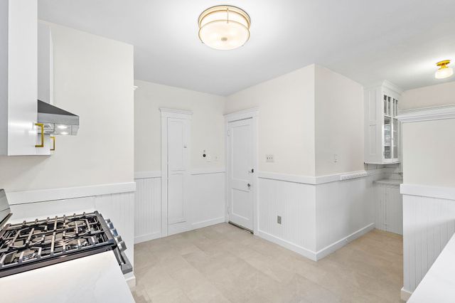 8 Wright St 2, Cambridge, MA 02138
