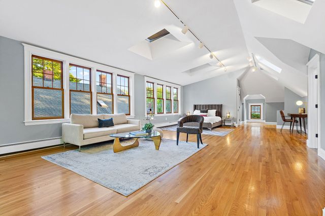 8 Wright St 2, Cambridge, MA 02138