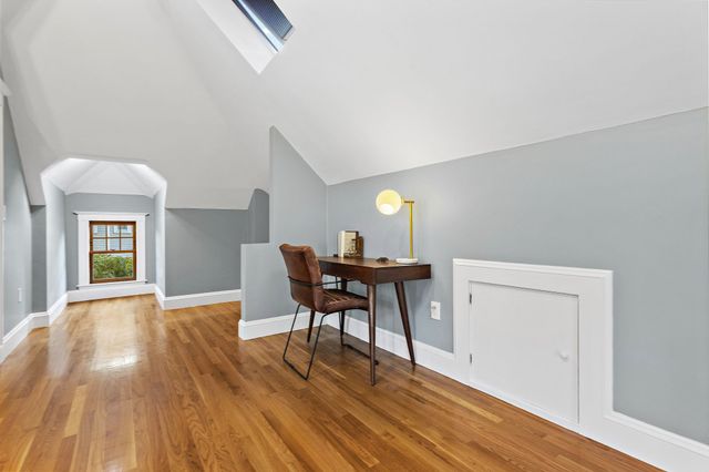 8 Wright St 2, Cambridge, MA 02138