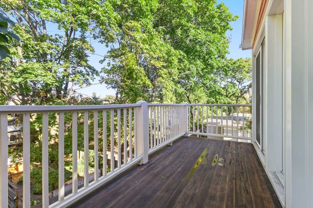8 Wright St 2, Cambridge, MA 02138