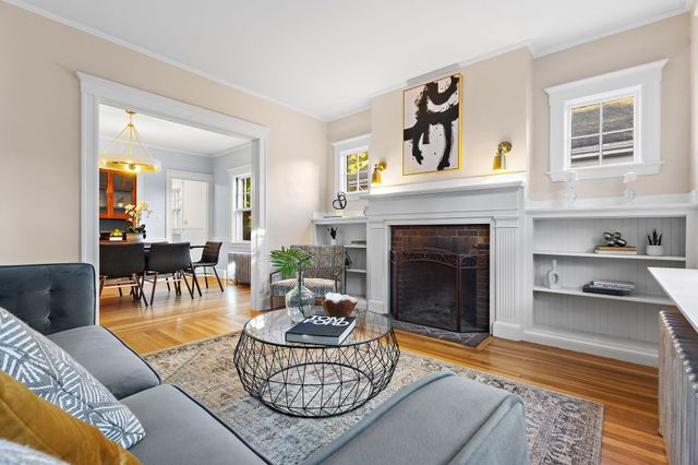 8 Wright St 2, Cambridge, MA 02138