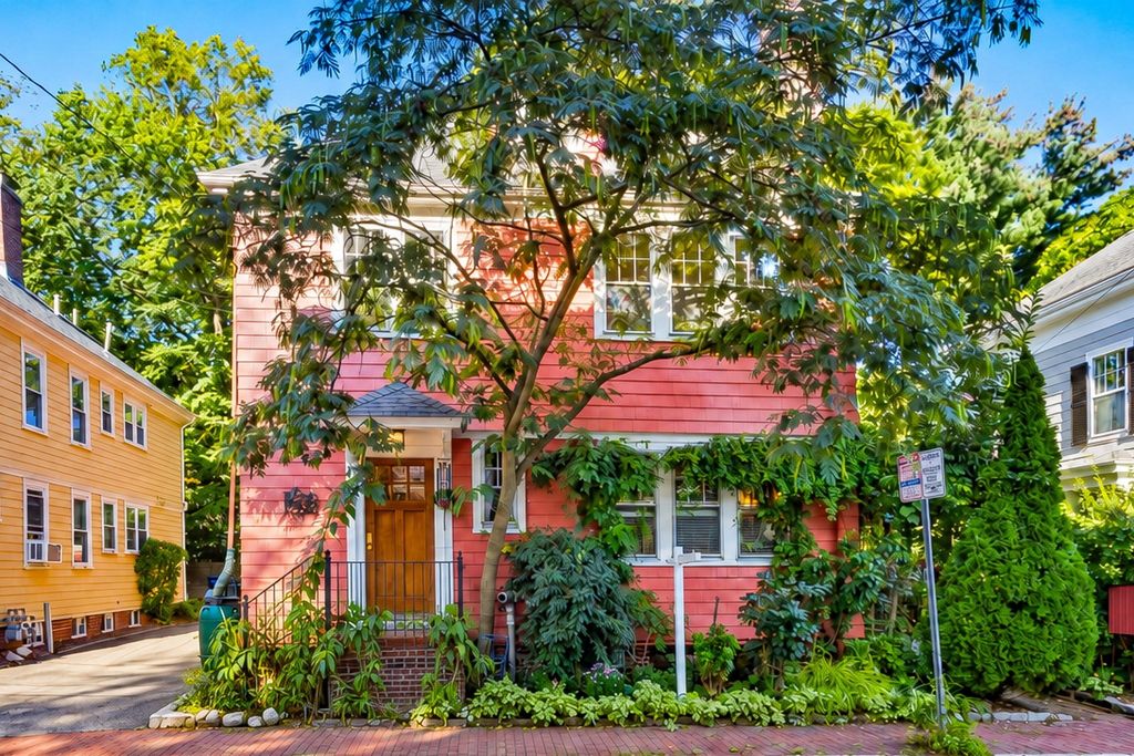 8 Wright St 2, Cambridge, MA 02138