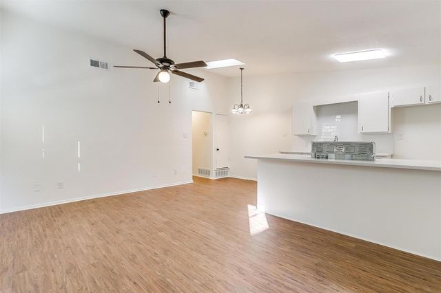 1824 Fairmount Avenue 1824, Fort Worth, TX 76110