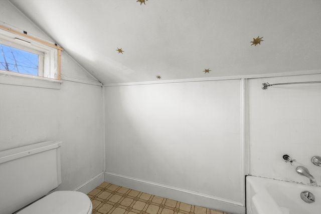 65 Louis St, Barnstable, MA 02601