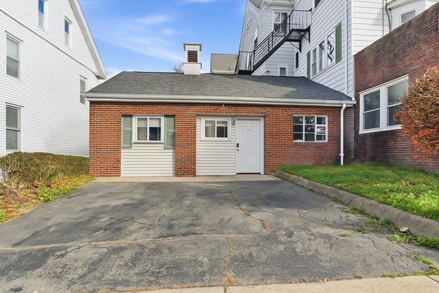 2-4 Acorn St 77 Main A, Malden, MA 02148