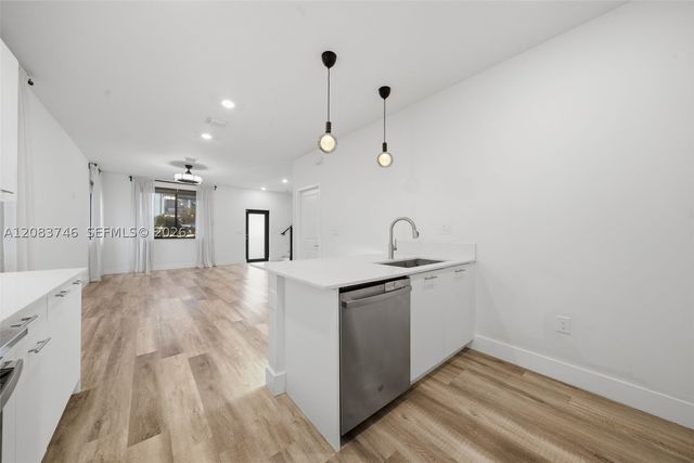 4519 NW 84th Ave, Doral, FL 33166