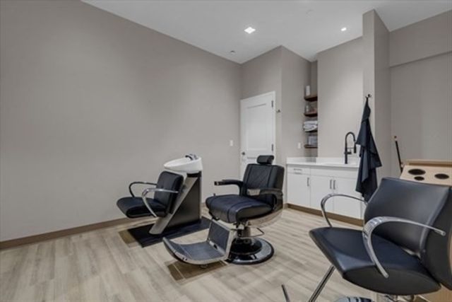 70 Leo M Birmingham Pkwy 107, Boston, MA 02135