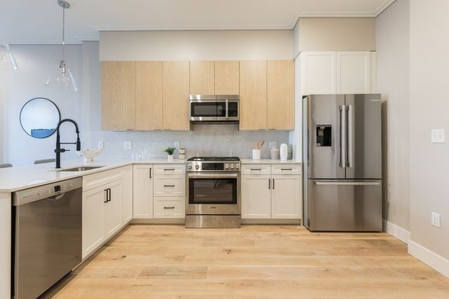 70 Leo M Birmingham Pkwy 107, Boston, MA 02135