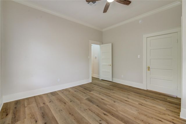 211 E West Street, El Campo, TX 77437