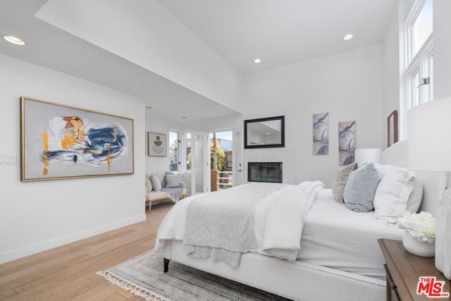 28 Westwind Street, Marina Del Rey, CA 90292