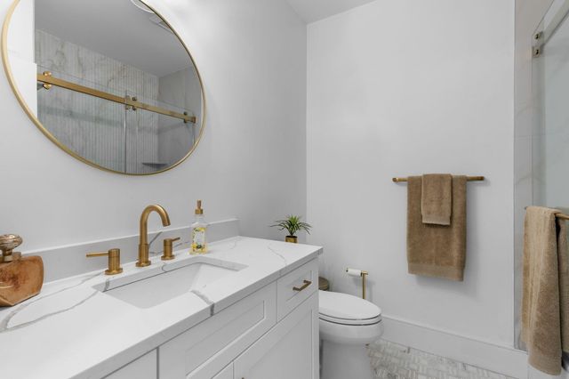 17 Josiah Path, Falmouth, MA 02540