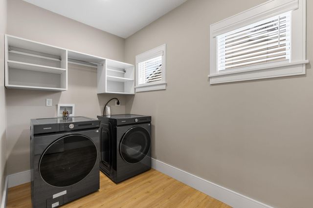 17 Josiah Path, Falmouth, MA 02540