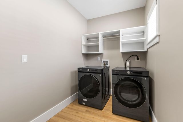 17 Josiah Path, Falmouth, MA 02540