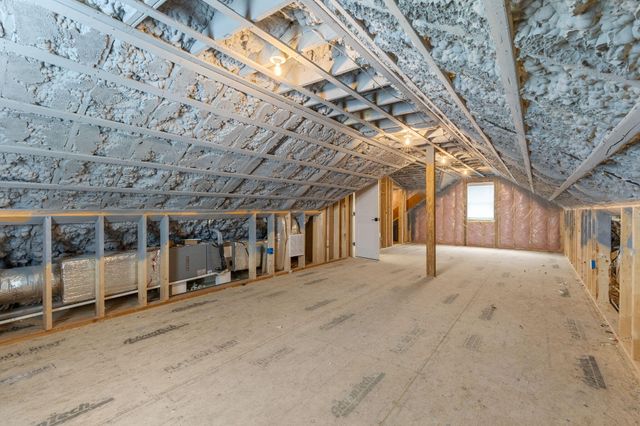 17 Josiah Path, Falmouth, MA 02540