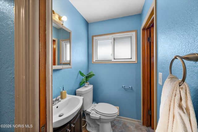 4834 Glen Oaks Drive, Toledo, OH 43613