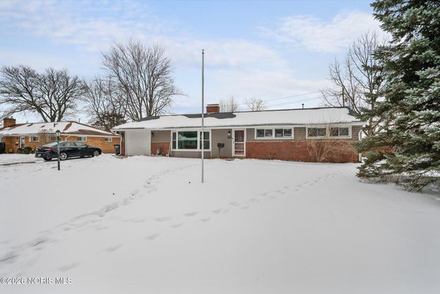 4834 Glen Oaks Drive, Toledo, OH 43613
