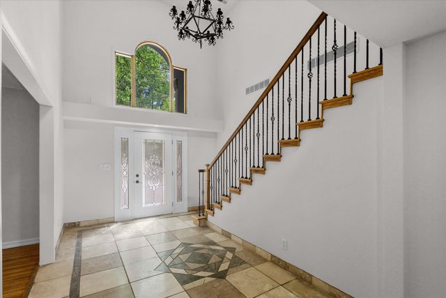 701 GLENWOOD CT, Columbia, MO 65203
