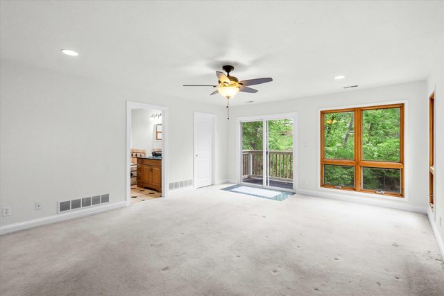 701 GLENWOOD CT, Columbia, MO 65203