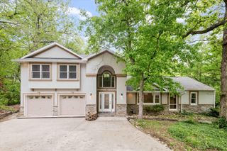 701 GLENWOOD CT, Columbia, MO 65203