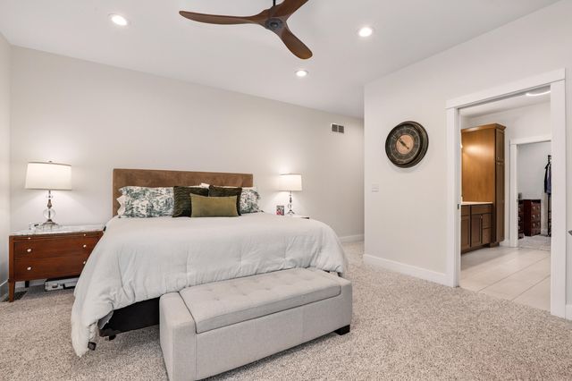410 E 665 N, Valparaiso, IN 46383