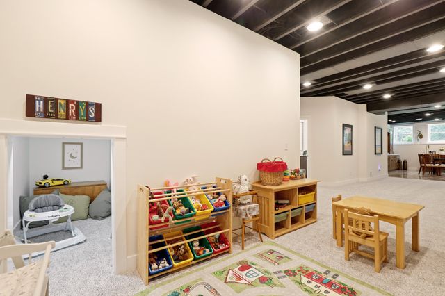 410 E 665 N, Valparaiso, IN 46383