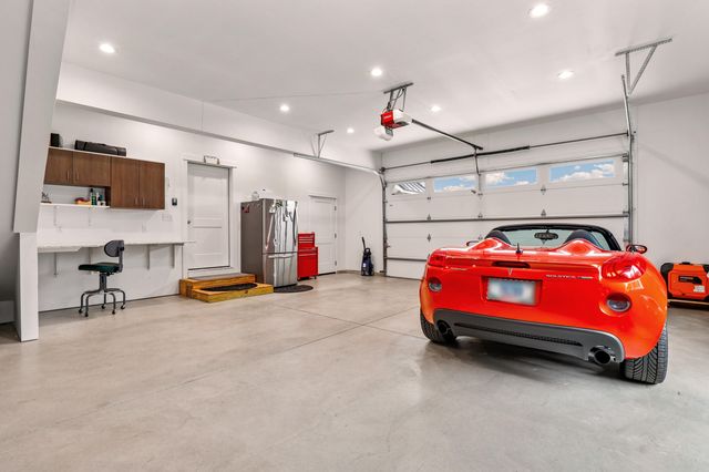 410 E 665 N, Valparaiso, IN 46383