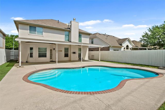 12031 Piney Bend Drive, Tomball, TX 77375