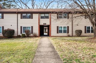5612 Falls Of Neuse Road #H, Raleigh, NC 27609
