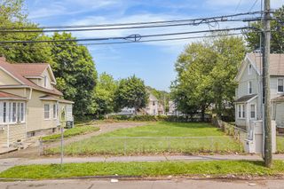320 Union Avenue, Bridgeport, CT 06607