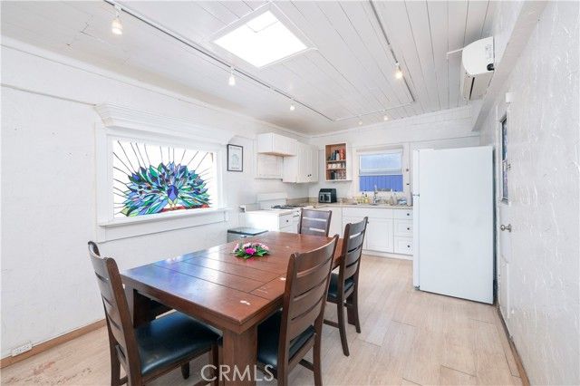 13217 Raven Drive, Sylmar (los Angeles), CA 91342