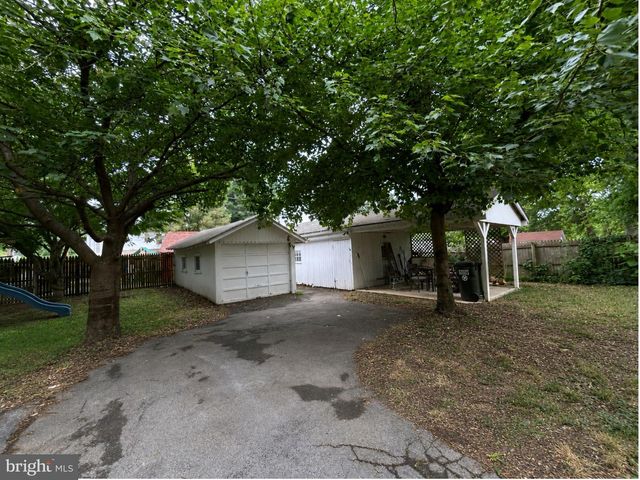 123 FRUITVILLE PIKE, Manheim, PA 17545