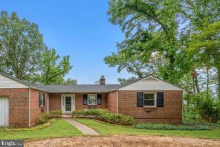 9907 INDIAN QUEEN POINT RD, Fort Washington, MD 20744