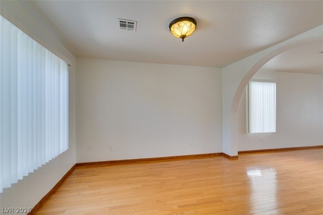 8224 Tivoli Cove Drive, Las Vegas, NV 89128