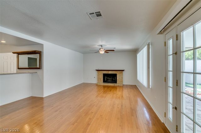 8224 Tivoli Cove Drive, Las Vegas, NV 89128