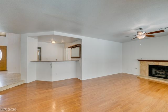 8224 Tivoli Cove Drive, Las Vegas, NV 89128