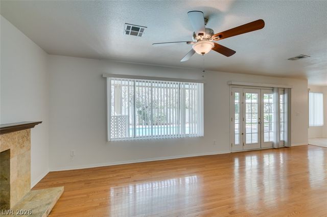8224 Tivoli Cove Drive, Las Vegas, NV 89128