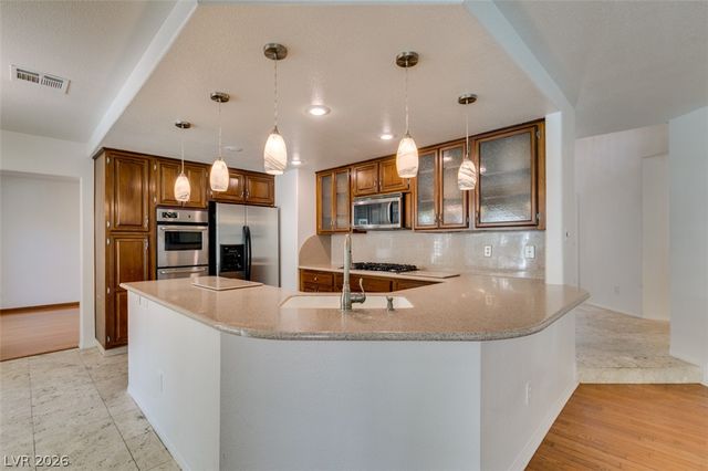 8224 Tivoli Cove Drive, Las Vegas, NV 89128