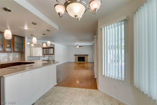 8224 Tivoli Cove Drive, Las Vegas, NV 89128