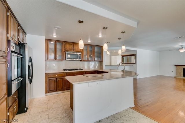 8224 Tivoli Cove Drive, Las Vegas, NV 89128