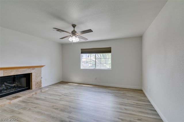 8224 Tivoli Cove Drive, Las Vegas, NV 89128