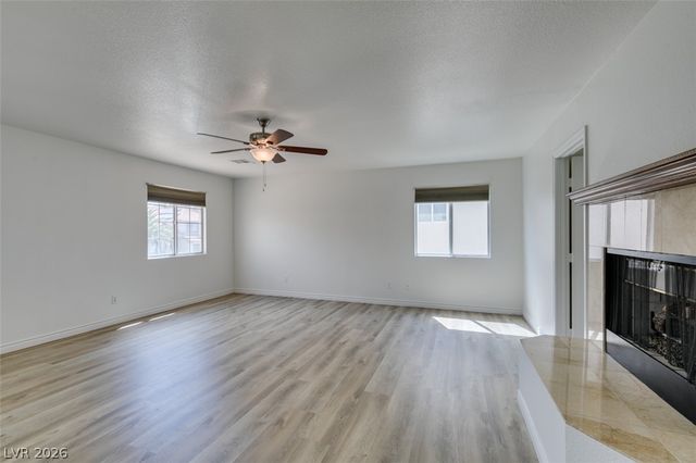 8224 Tivoli Cove Drive, Las Vegas, NV 89128