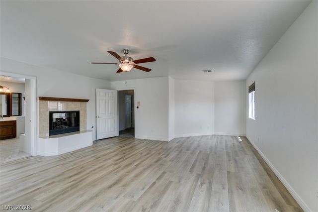 8224 Tivoli Cove Drive, Las Vegas, NV 89128