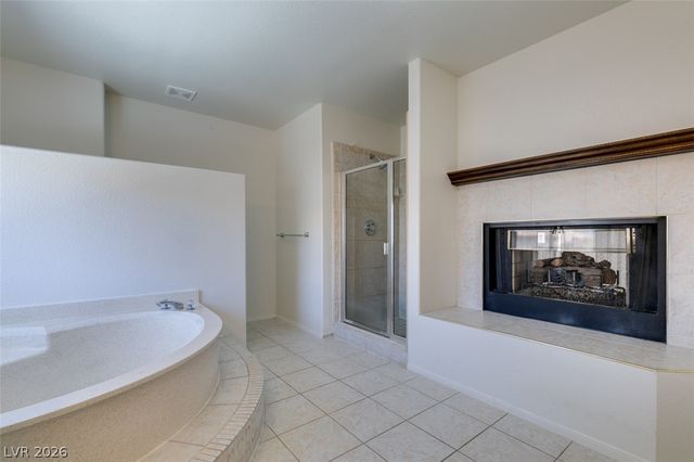 8224 Tivoli Cove Drive, Las Vegas, NV 89128