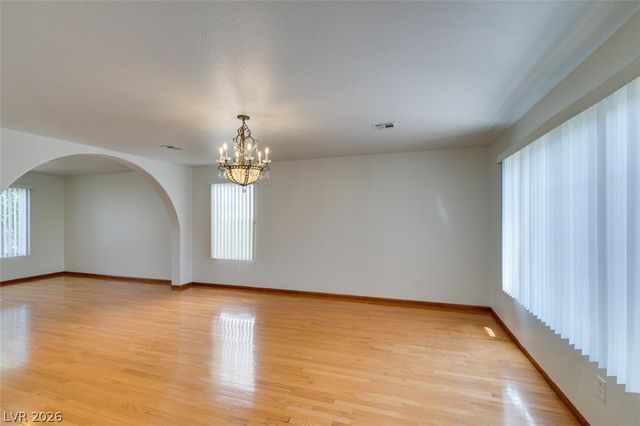 8224 Tivoli Cove Drive, Las Vegas, NV 89128