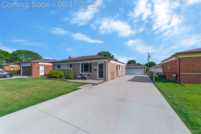 14914 Jenny Drive, Warren, MI 48088