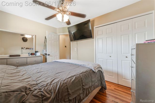 14914 Jenny Drive, Warren, MI 48088