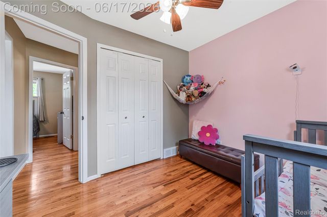 14914 Jenny Drive, Warren, MI 48088