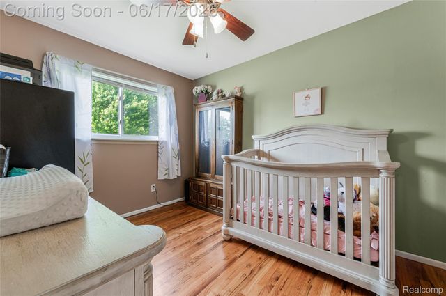 14914 Jenny Drive, Warren, MI 48088
