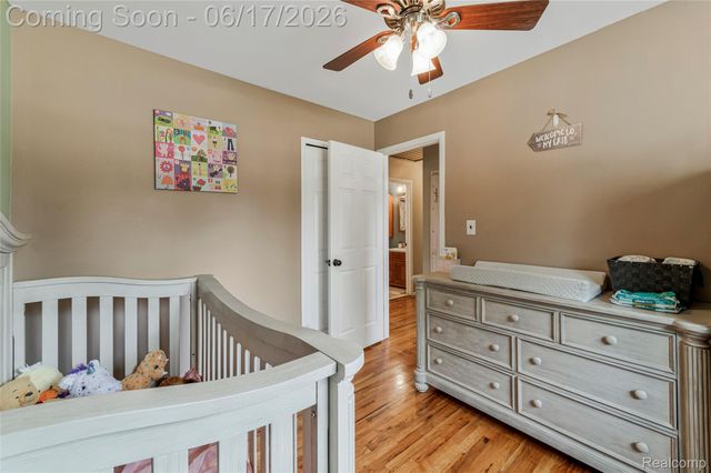 14914 Jenny Drive, Warren, MI 48088